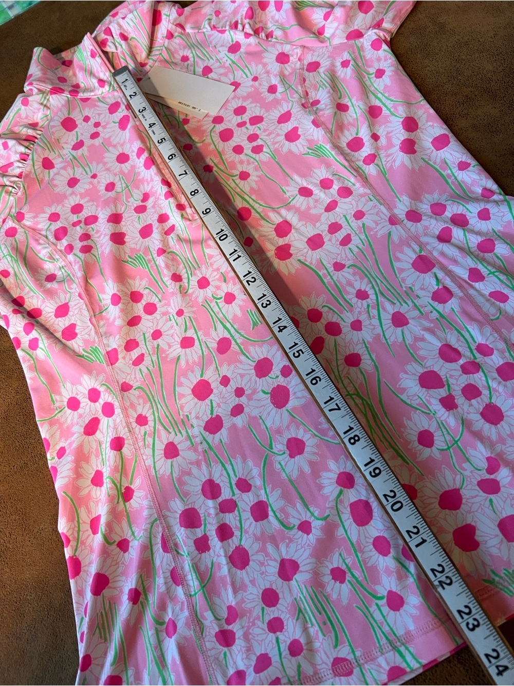 Lilly Pulitzer Luxletic Justine 1/2 Zip UPF 50 in conch shell pink sunny daisies - Picture 9 of 10